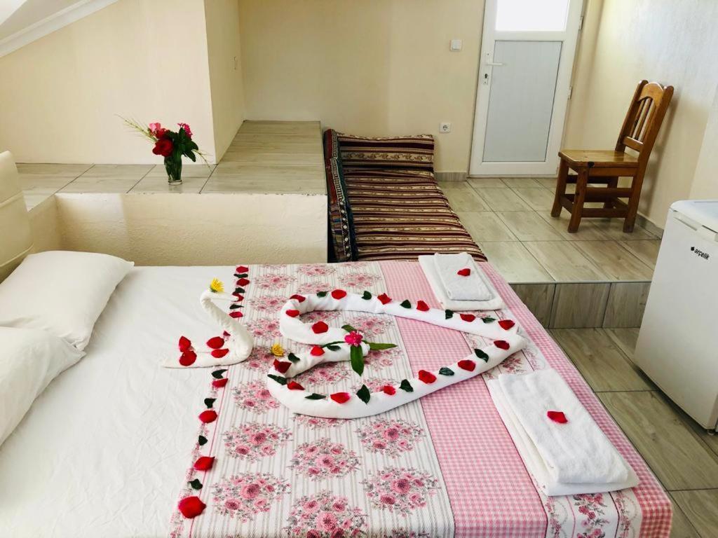 Karaca Apart Hotel Dalyan Bagian luar foto