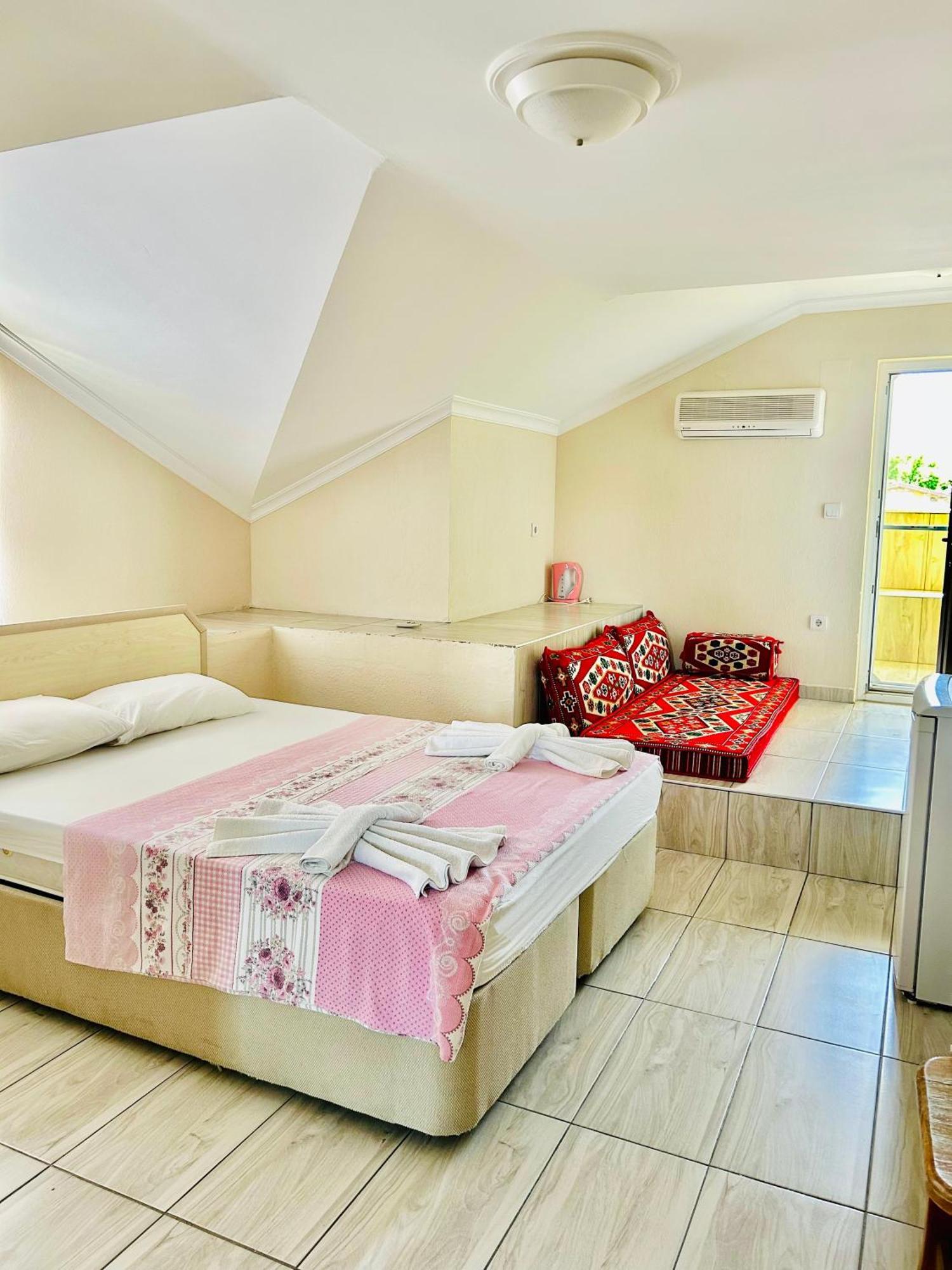 Karaca Apart Hotel Dalyan Bagian luar foto