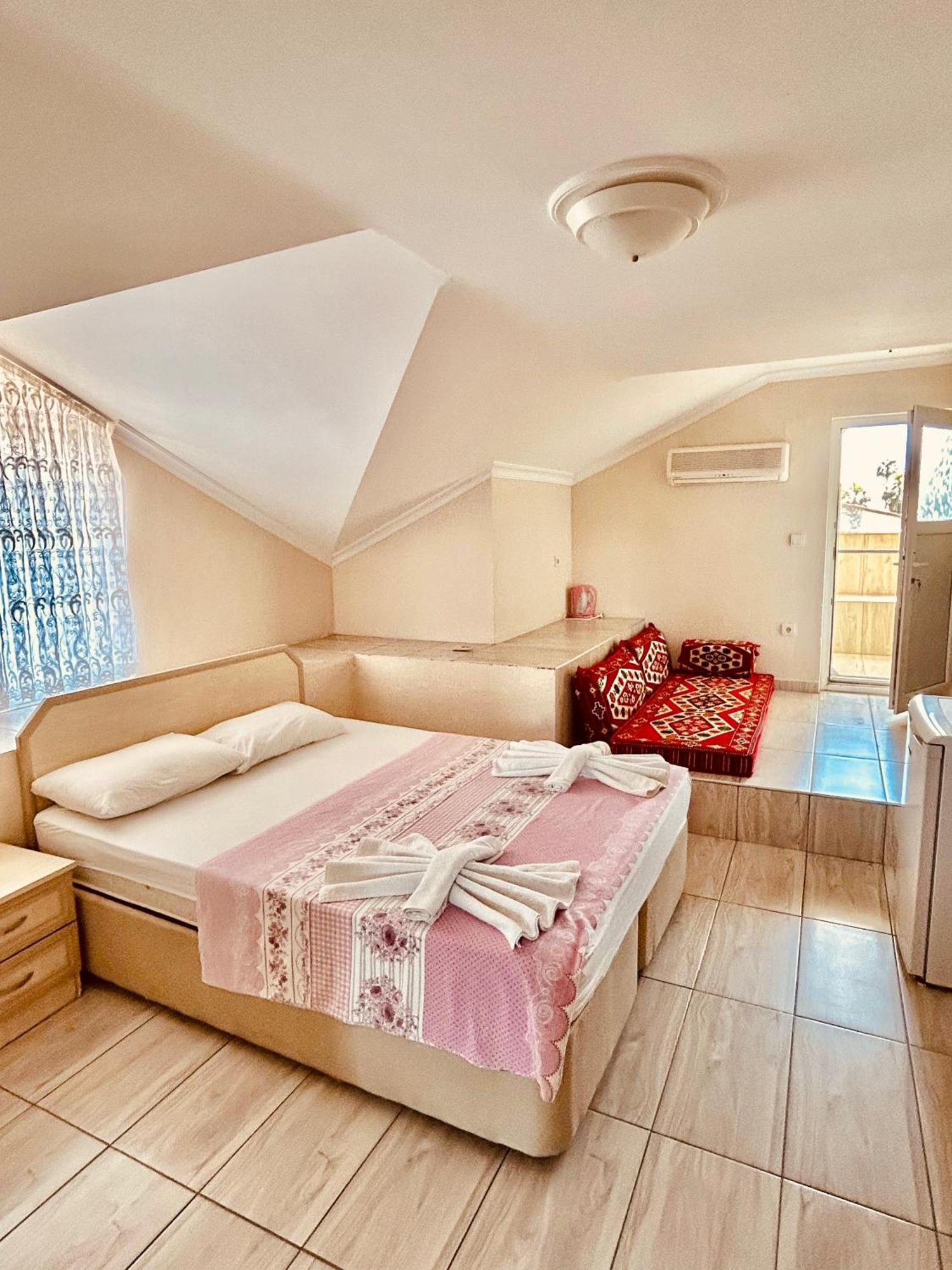 Karaca Apart Hotel Dalyan Bagian luar foto